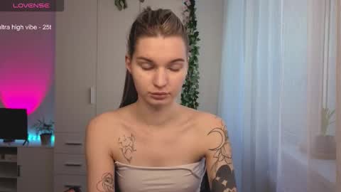 Snapshot of lookluna chatting on March 2026 06:41:03 AM Luna online show from March 2026 06:41:03 AM