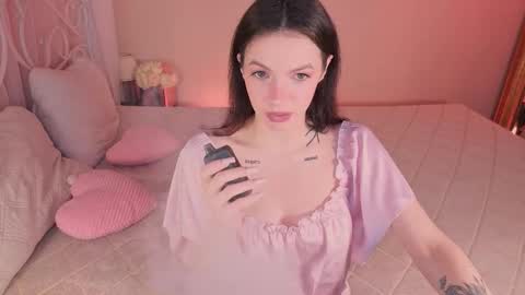 Snapshot of loonacom chatting on October 2025 08:22:01 PM Luna online show from October 2025 08:22:01 PM