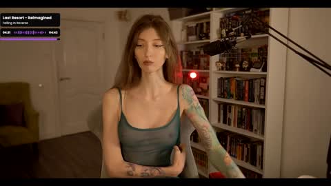 Snapshot of loony_moony chatting on February 2026 10:45:02 AM loony_moony online show from February 2026 10:45:02 AM