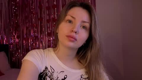 Lora online show from May 2026 02:13:02 PM