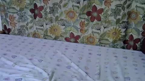 lora_amor online show from May 2026 01:30:01 PM