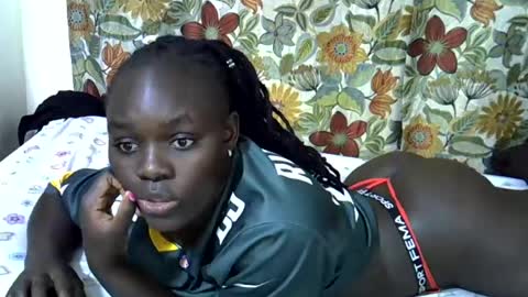 lora_amor online show from July 2026 01:15:02 PM