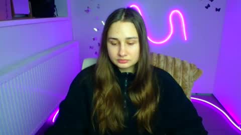 Lora online show from February 2026 06:44:01 AM