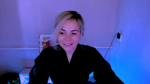 Lora online show from May 2026 02:39:01 AM