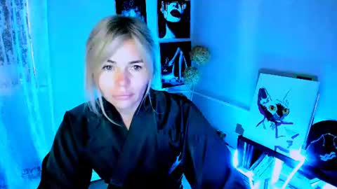 Lora online show from July 2026 02:42:02 AM