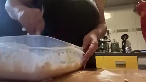 Lora online show from December 2024 03:10:02 PM