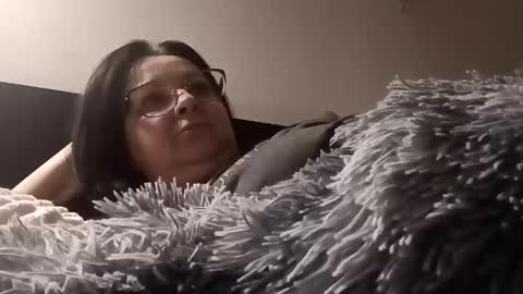 Lora online show from December 2024 08:12:02 PM