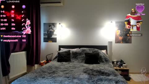 Lora online show from January 2025 01:00:01 PM