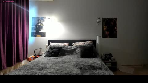 Lora online show from January 2025 10:43:02 AM