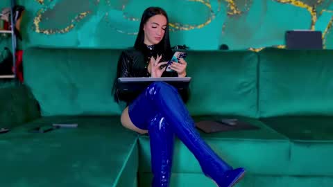 Snapshot of lorawarnner chatting on January 2025 04:37:01 PM Miss online show from January 2025 04:37:01 PM