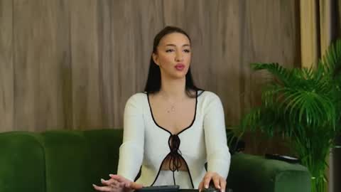 Snapshot of lorawarnner chatting on March 2025 10:45:02 AM Miss online show from March 2025 10:45:02 AM