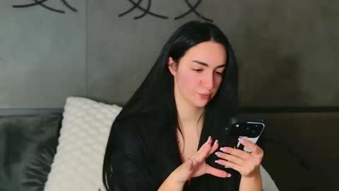 Snapshot of lorawarnner chatting on November 2025 02:19:01 PM Miss online show from November 2025 02:19:01 PM