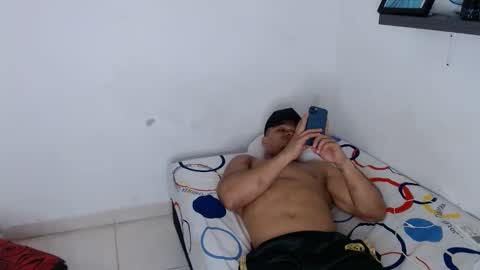 Dominic online show from October 2025 05:08:02 AM