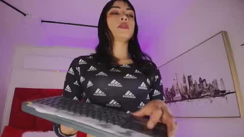 LORELI online show from September 2025 03:17:02 AM