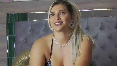 lorenaryan online show from June 2026 09:47:02 AM