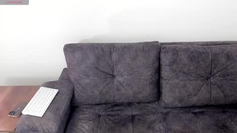 Lorenzo F online show from May 2026 01:44:01 AM