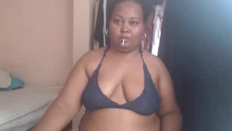 lorena online show from November 2025 06:40:02 PM