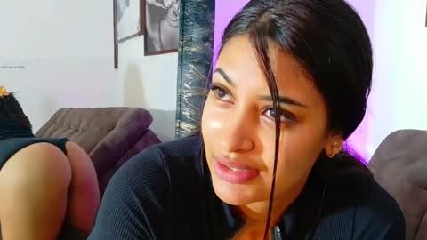 loretahorny online show from February 2026 01:26:02 PM
