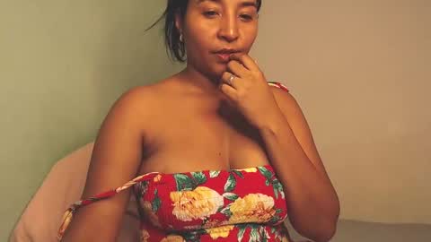 Snapshot of loretta_ chatting on January 2025 12:45:01 AM Loretta Gmez online show from January 2025 12:45:01 AM