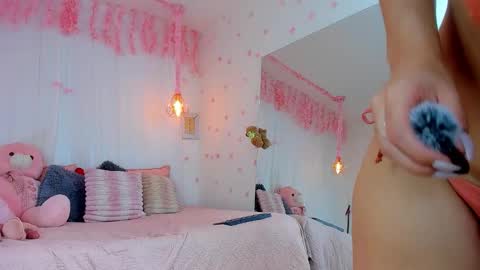 Lori Evans online show from January 2026 03:54:01 AM