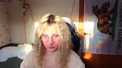 Lori -----------------------------------    online show from February 2026 01:31:02 PM