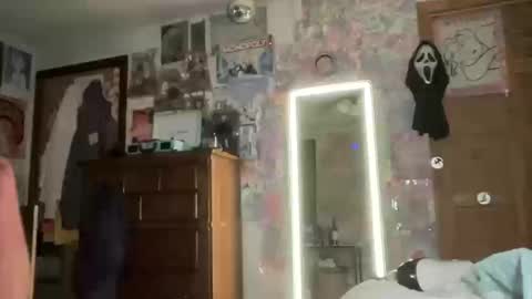 Snapshot of lorikane chatting on October 2025 11:48:02 PM Lorelai Kane online show from October 2025 11:48:02 PM