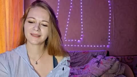 Snapshot of lornablatchley chatting on October 2025 07:21:01 AM Annie online show from October 2025 07:21:01 AM