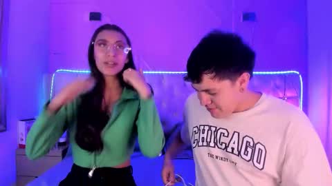 Snapshot of los_inquietos chatting on February 2026 12:01:02 PM Los inquietos online show from February 2026 12:01:02 PM