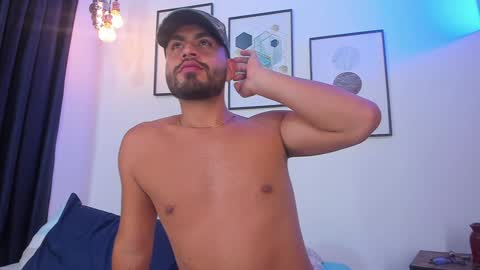 JUAN  JUAN online show from January 2025 10:52:01 PM