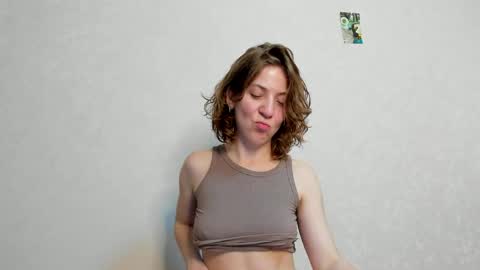 Snapshot of lost_moon chatting on May 2026 07:32:02 PM lost_moon online show from May 2026 07:32:02 PM