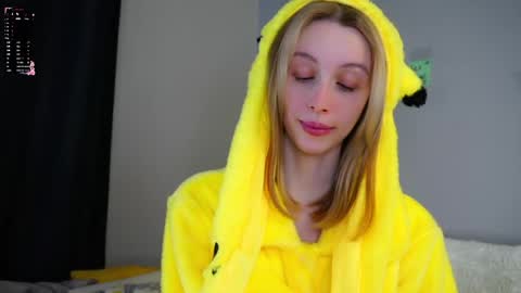 Jess online show from May 2026 03:04:02 AM
