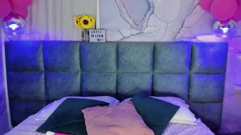 Snapshot of lotti_carter chatting on September 2025 11:36:01 AM Lotti online show from September 2025 11:36:01 AM