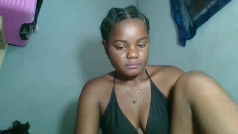 Snapshot of louane98 chatting on February 2026 07:59:01 AM louane98 online show from February 2026 07:59:01 AM