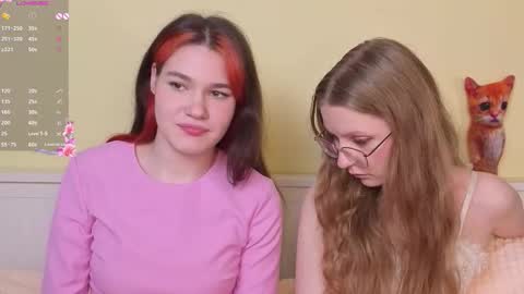 Snapshot of louannbisignano chatting on September 2025 07:04:01 PM Riley online show from September 2025 07:04:01 PM