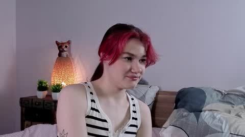 Snapshot of louannbisignano chatting on October 2025 07:49:02 PM Riley online show from October 2025 07:49:02 PM