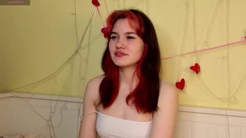 Snapshot of louannbisignano chatting on November 2025 07:15:02 PM Riley online show from November 2025 07:15:02 PM