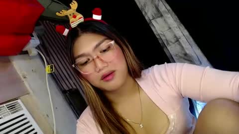 Sweet   online show from December 2024 05:47:02 PM