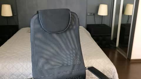 louie_evans online show from October 2025 08:55:02 PM