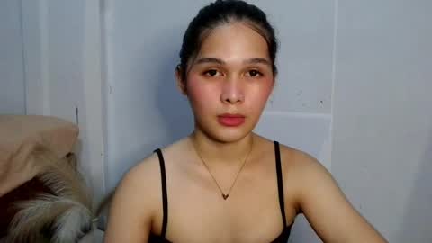 louilalicious online show from July 2026 12:22:02 PM