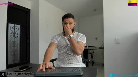 Snapshot of louis_marley_ chatting on December 2024 06:00:02 PM louis_marley_ online show from December 2024 06:00:02 PM