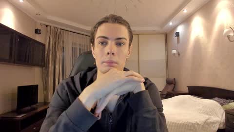 Mark online show from February 2025 11:37:02 PM