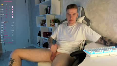 Louis  online show from February 2025 05:53:01 PM