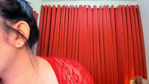 Louisse online show from July 2026 08:37:01 PM