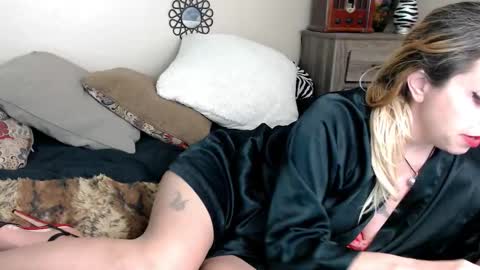 Snapshot of lourdesnoir chatting on February 2026 08:37:02 AM Lourdes Noir online show from February 2026 08:37:02 AM