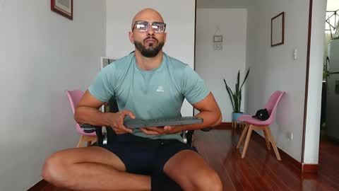 love2000x online show from April 2026 07:03:02 PM