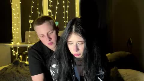 Snapshot of love4couple chatting on March 2026 04:23:01 PM Mary and Tom online show from March 2026 04:23:01 PM