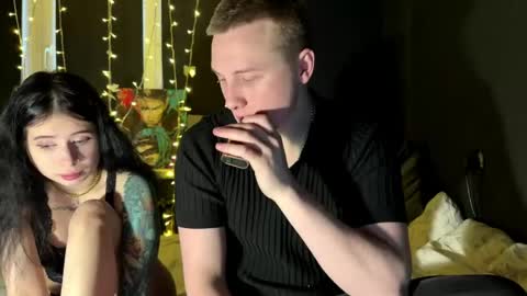 Snapshot of love4couple chatting on March 2026 02:20:01 PM Mary and Tom online show from March 2026 02:20:01 PM