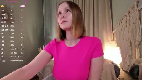 Snapshot of love_agatha chatting on March 2025 03:35:01 PM Agatha online show from March 2025 03:35:01 PM