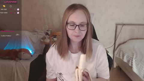 Snapshot of love_agatha chatting on September 2025 05:07:01 AM Agatha online show from September 2025 05:07:01 AM