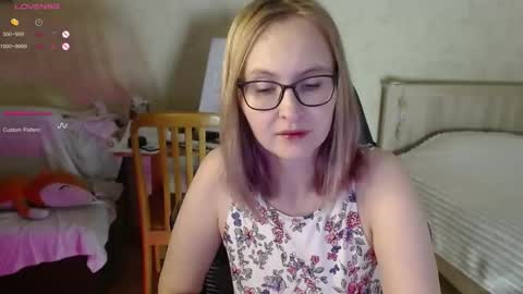 Snapshot of love_agatha chatting on October 2025 03:10:01 AM Agatha online show from October 2025 03:10:01 AM